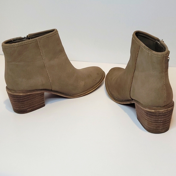 Treasure & Bond zip up ankle boots girls size 2M tan 22049699 - Picture 2 of 9